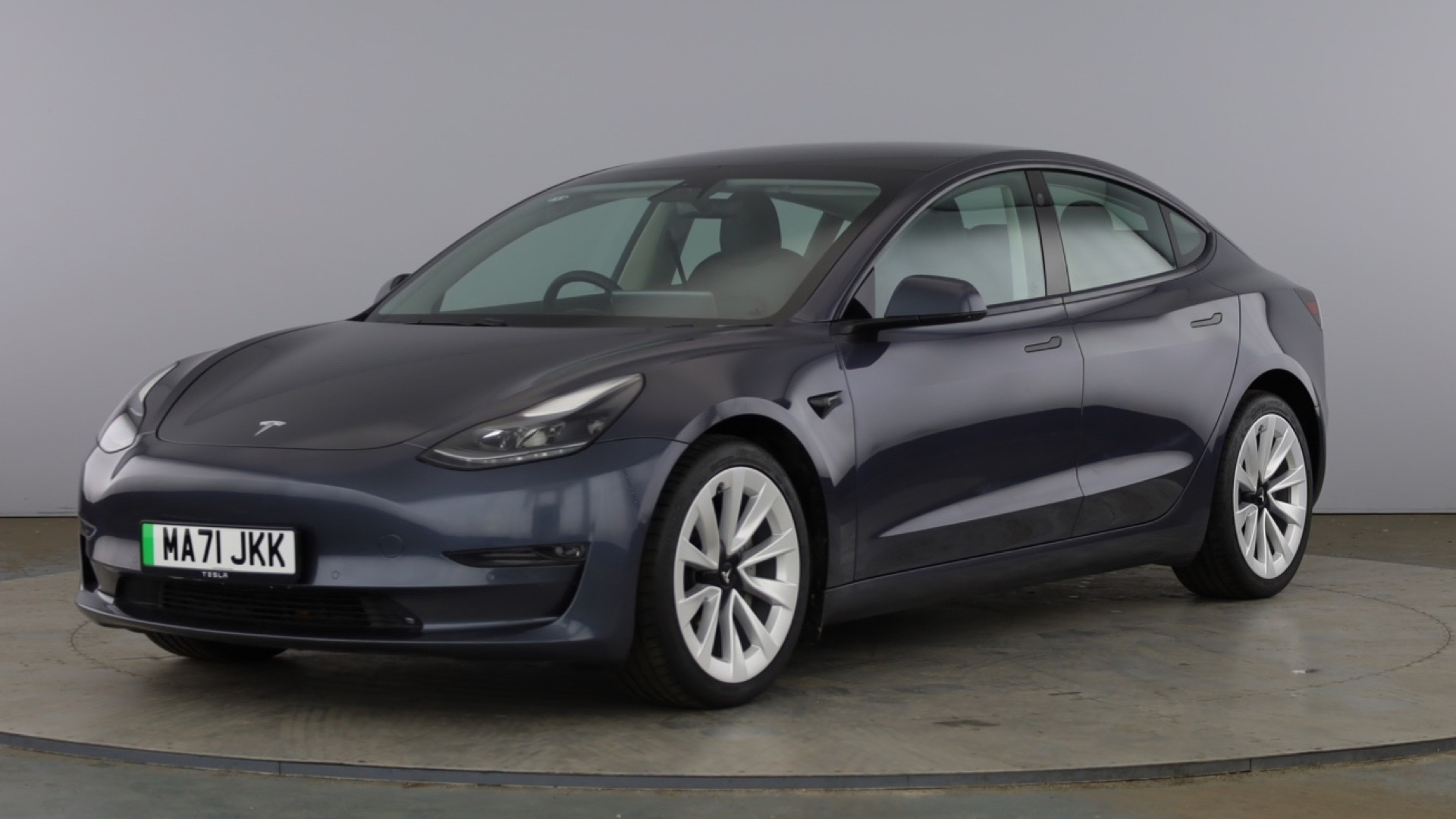 Tesla Model 3 Saloon Long Range AWD 4dr Auto