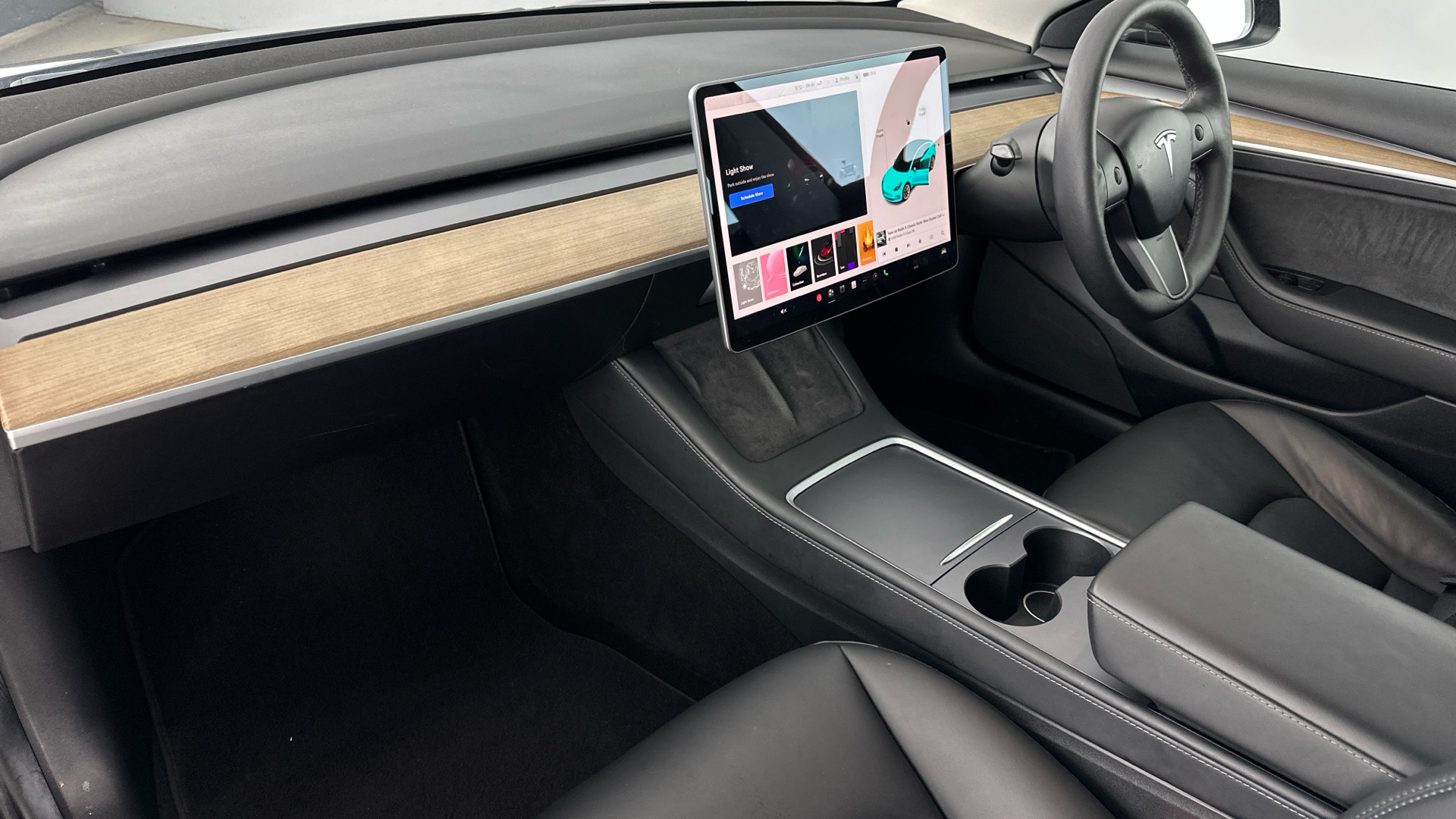 4027532 Long Range AWD 4dr Auto