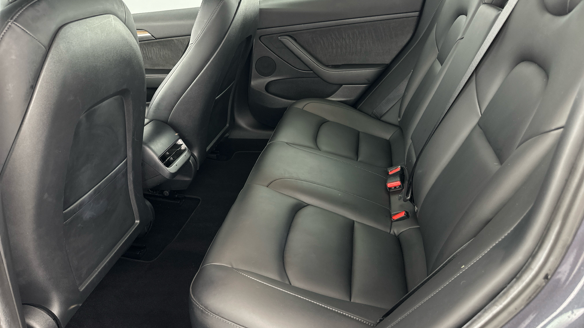 4027532 Long Range AWD 4dr Auto