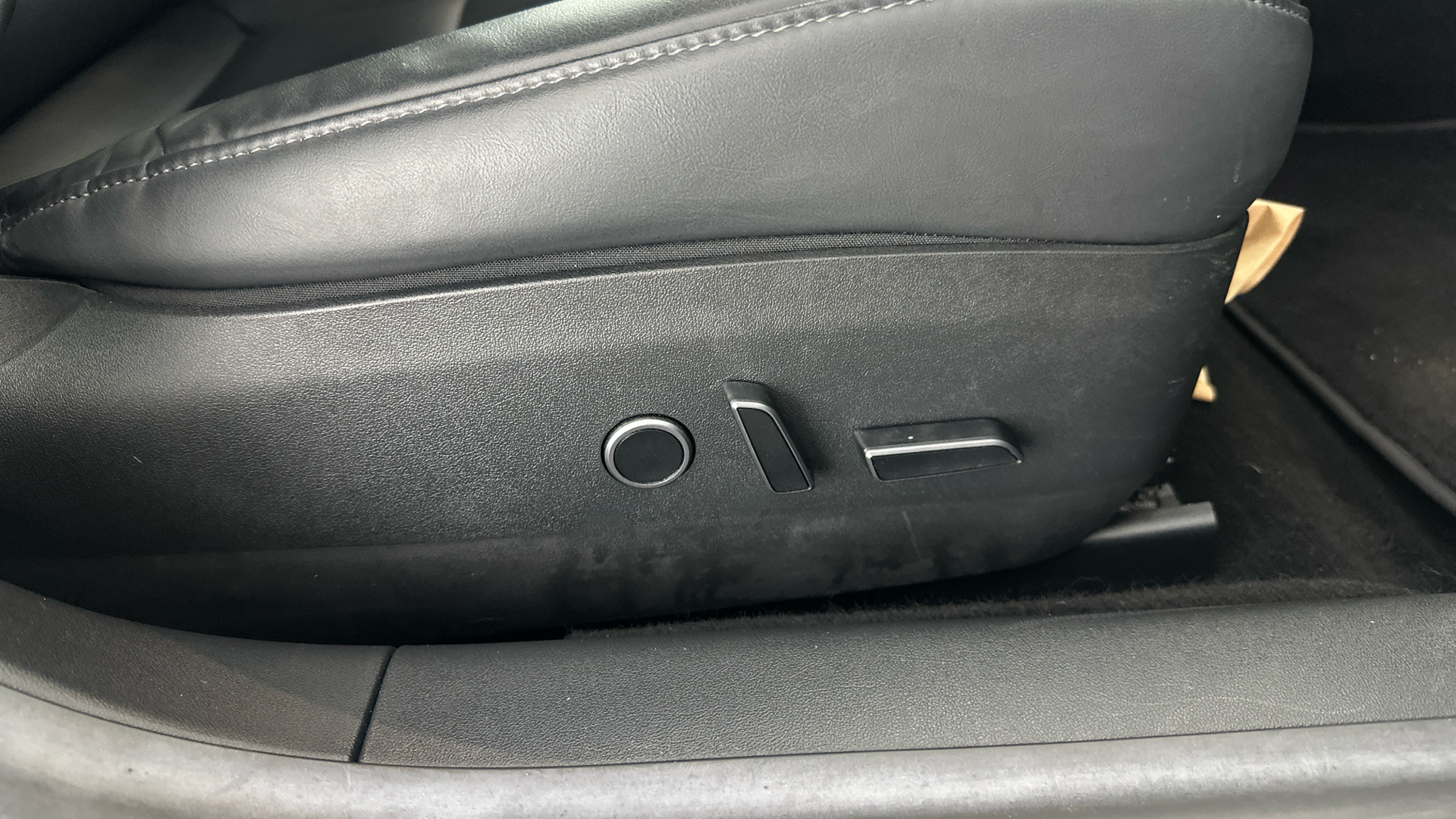 4027532 Long Range AWD 4dr Auto