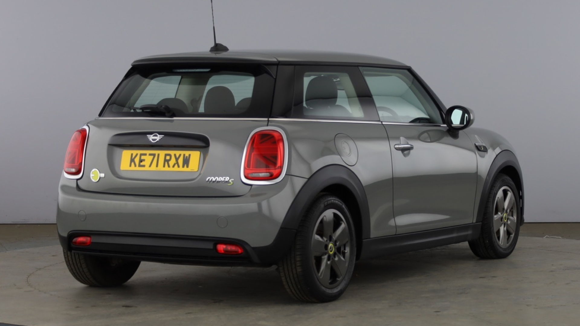 4020918 135kW Cooper S Level 1 33kWh 3dr Auto