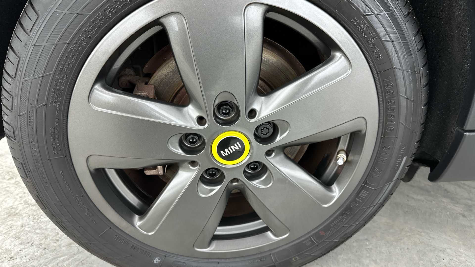 4020918 135kW Cooper S Level 1 33kWh 3dr Auto