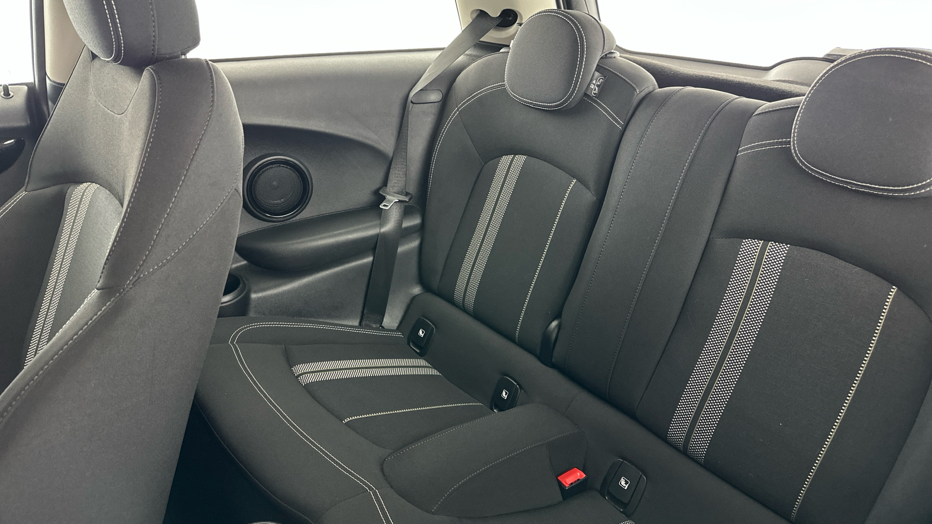 4020918 135kW Cooper S Level 1 33kWh 3dr Auto