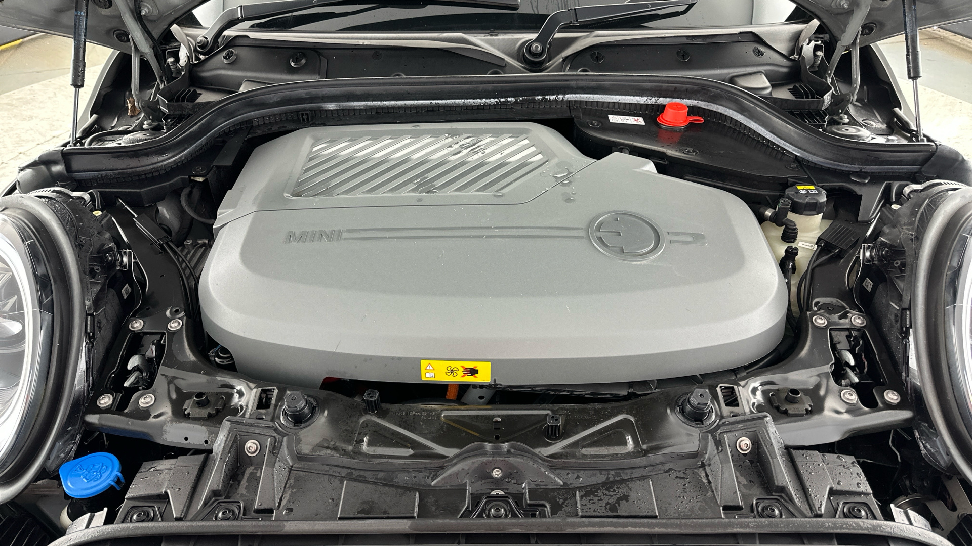 4020918 135kW Cooper S Level 1 33kWh 3dr Auto