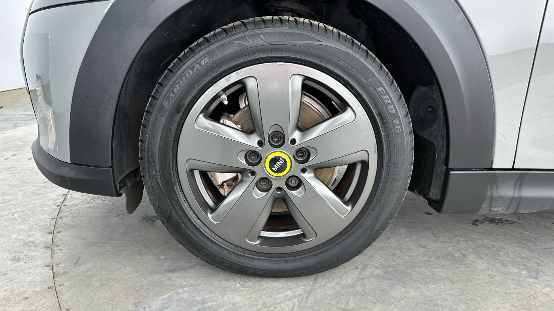 4020918 135kW Cooper S Level 1 33kWh 3dr Auto