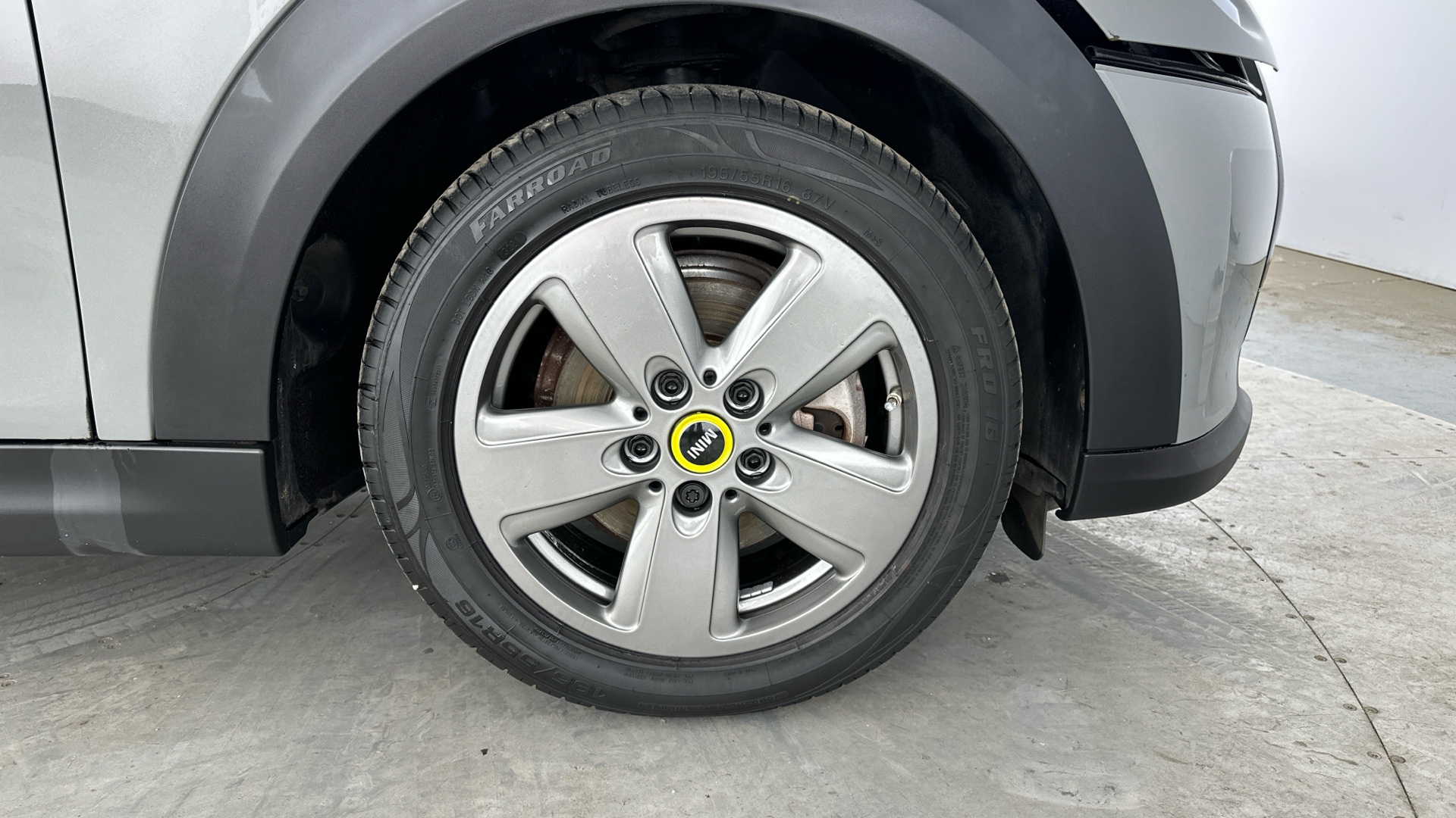 4020918 135kW Cooper S Level 1 33kWh 3dr Auto