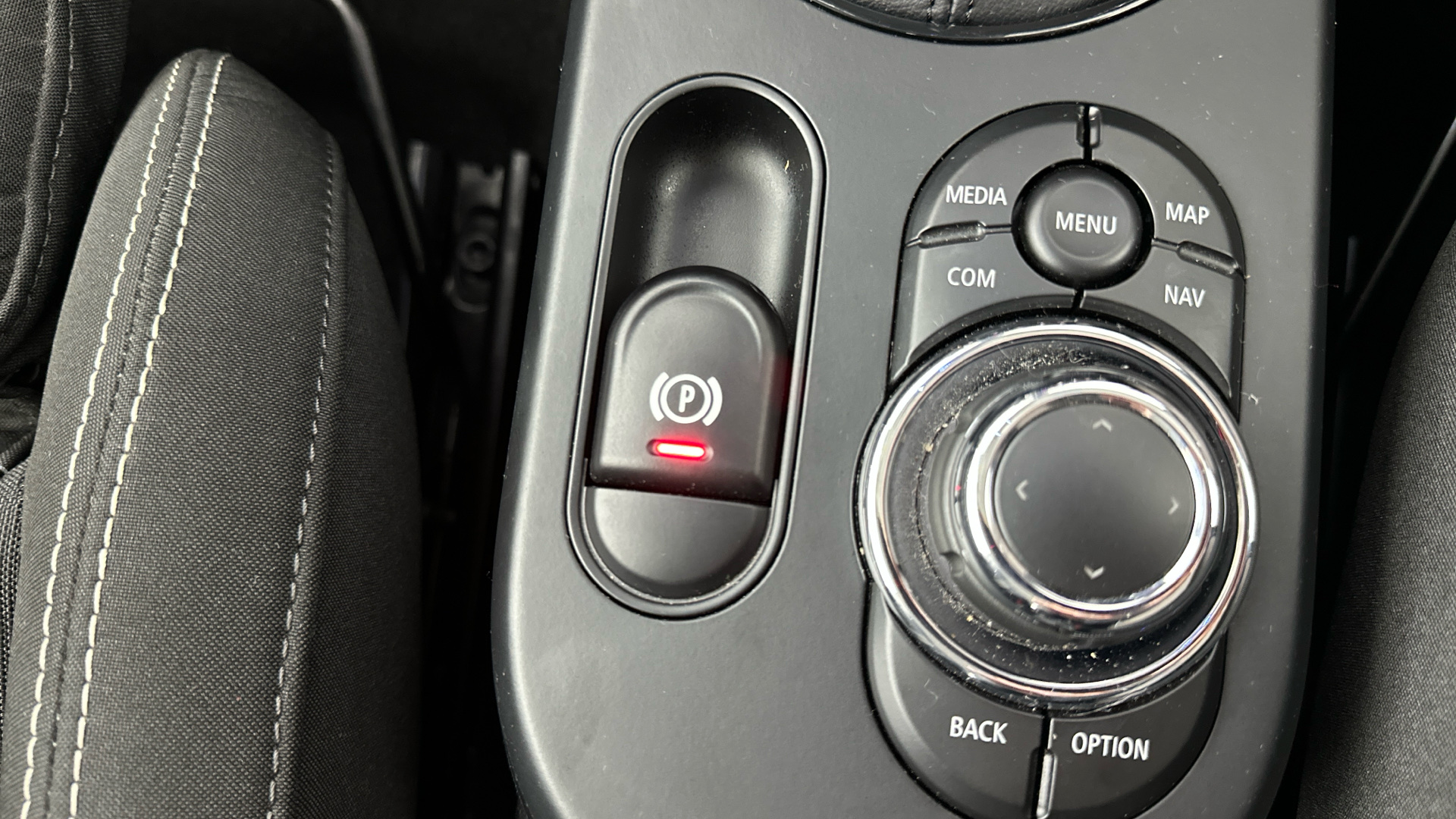 4020918 135kW Cooper S Level 1 33kWh 3dr Auto