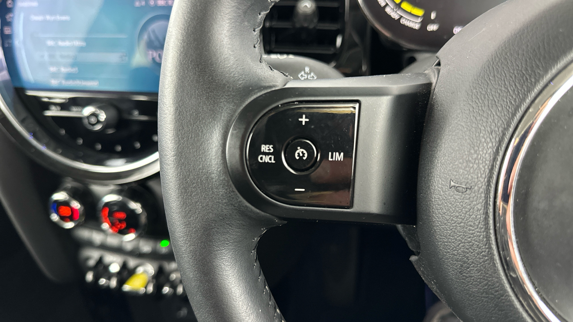 4020918 135kW Cooper S Level 1 33kWh 3dr Auto