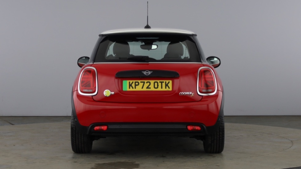MINI HATCHBACK Image 3