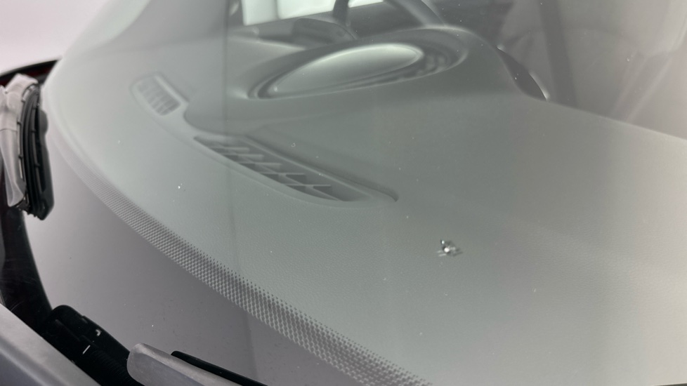 MINI HATCHBACK Screen Chipped