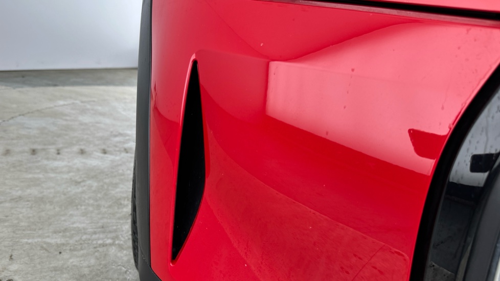 MINI HATCHBACK Front Bumper Chipped