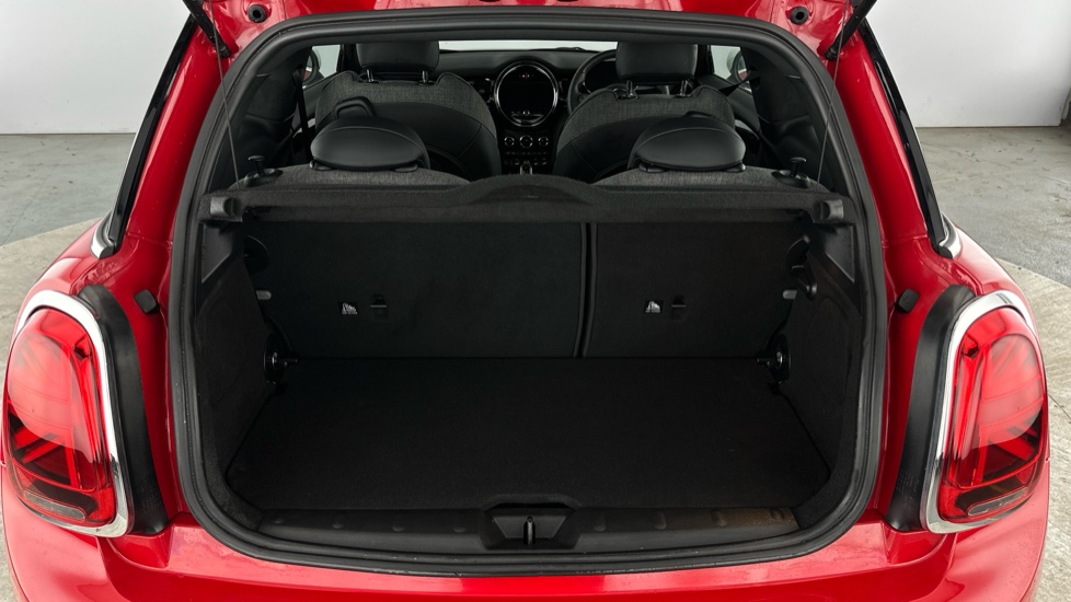 MINI HATCHBACK Image 14