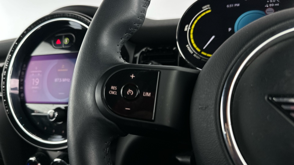 MINI HATCHBACK Cruise Control/Limiter