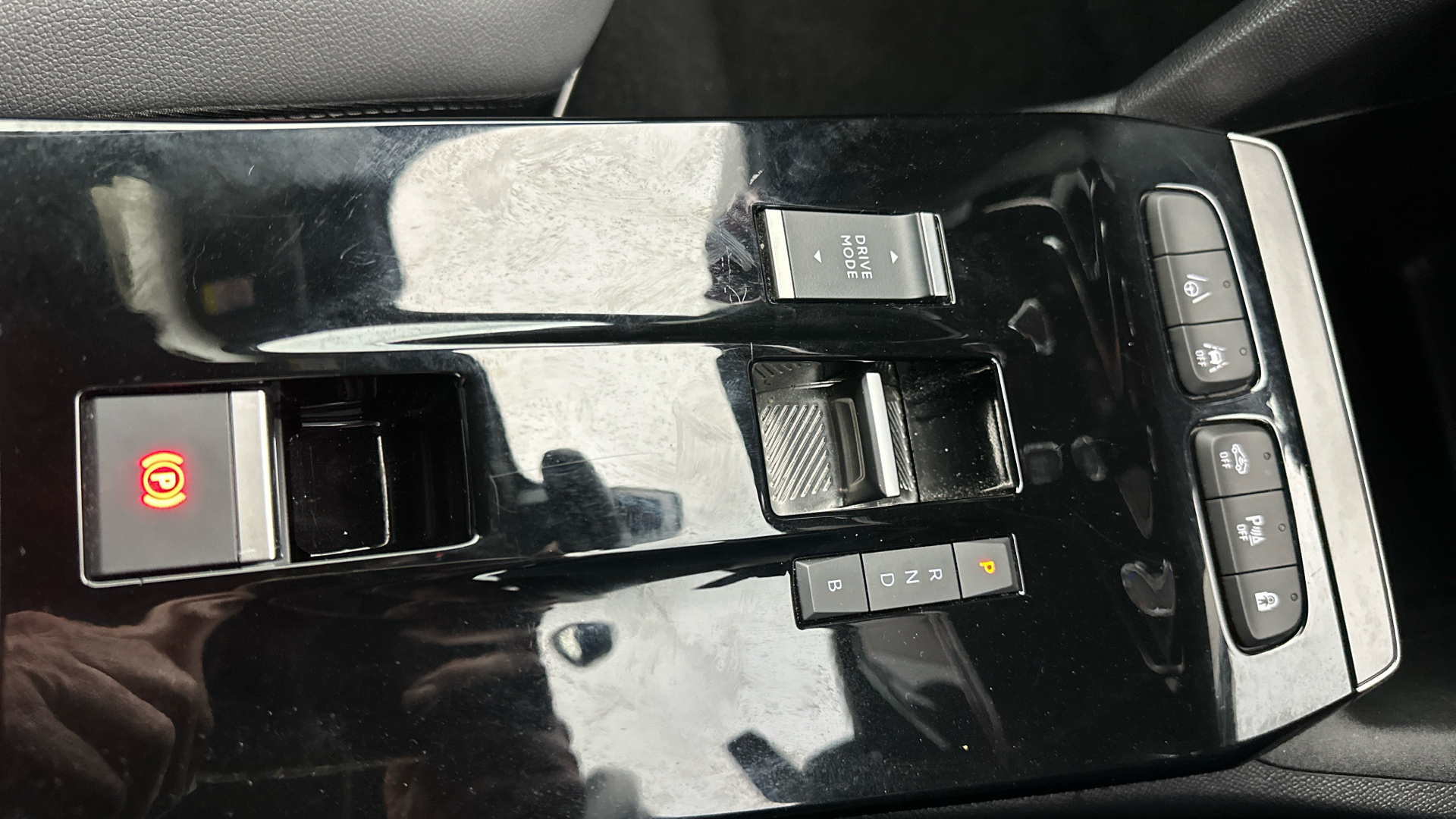 4020790 100kW SRi Premium 50kWh 5dr Auto