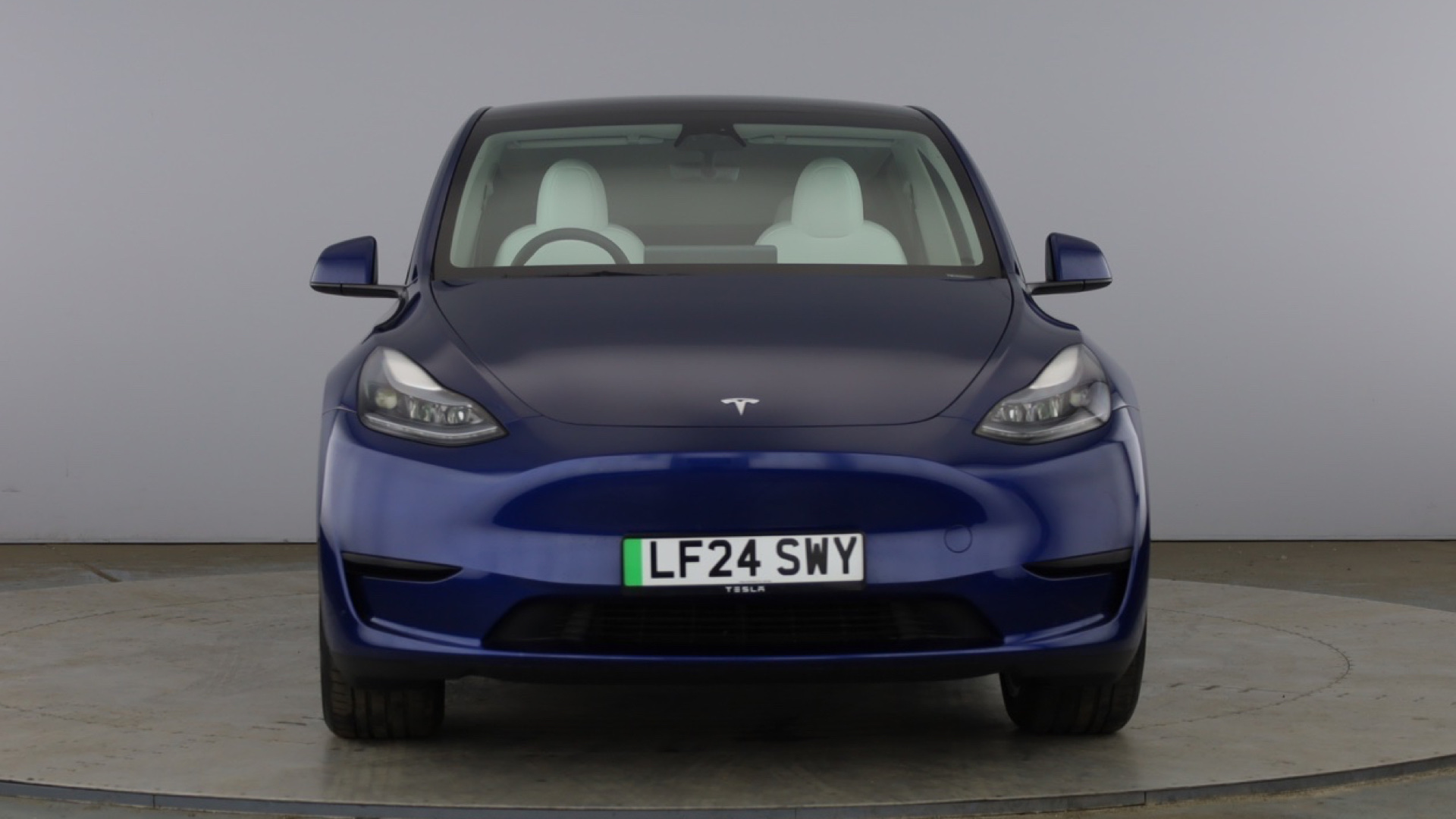 4020731 RWD 5dr Auto