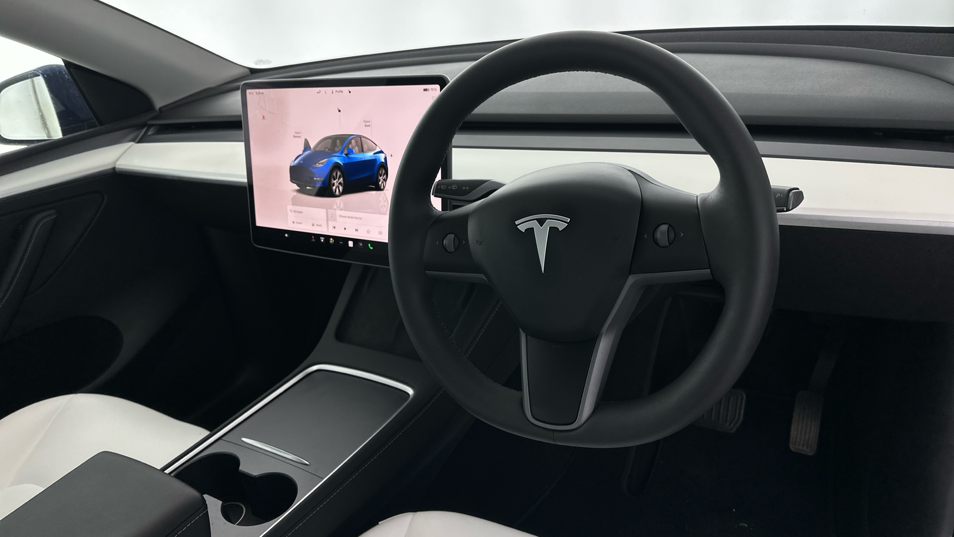 4020731 RWD 5dr Auto