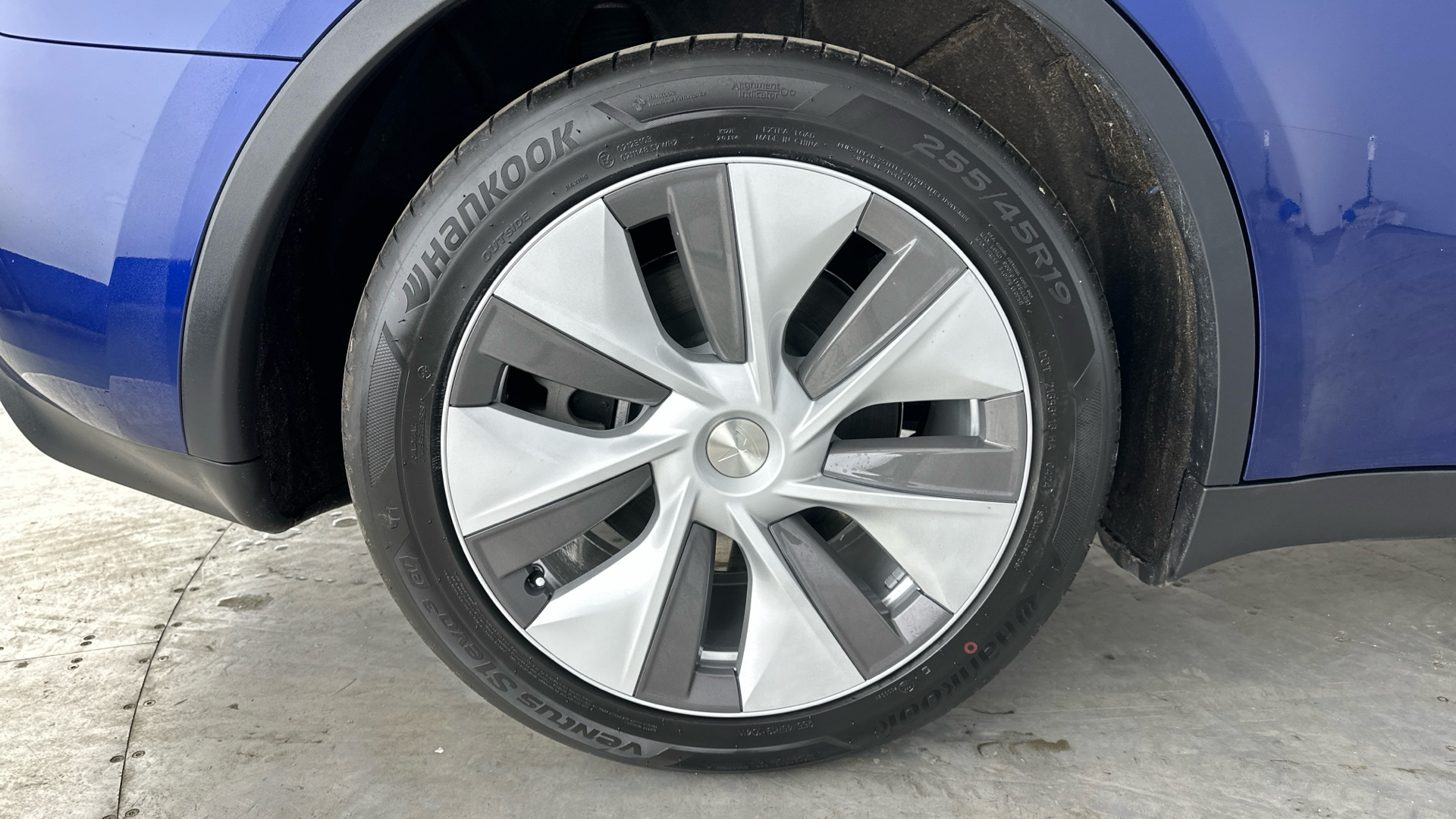 4020731 RWD 5dr Auto