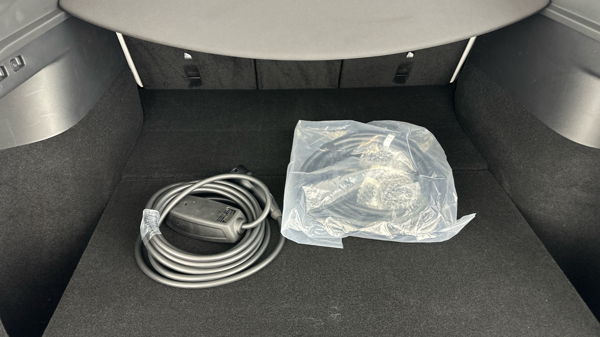 4020731 RWD 5dr Auto