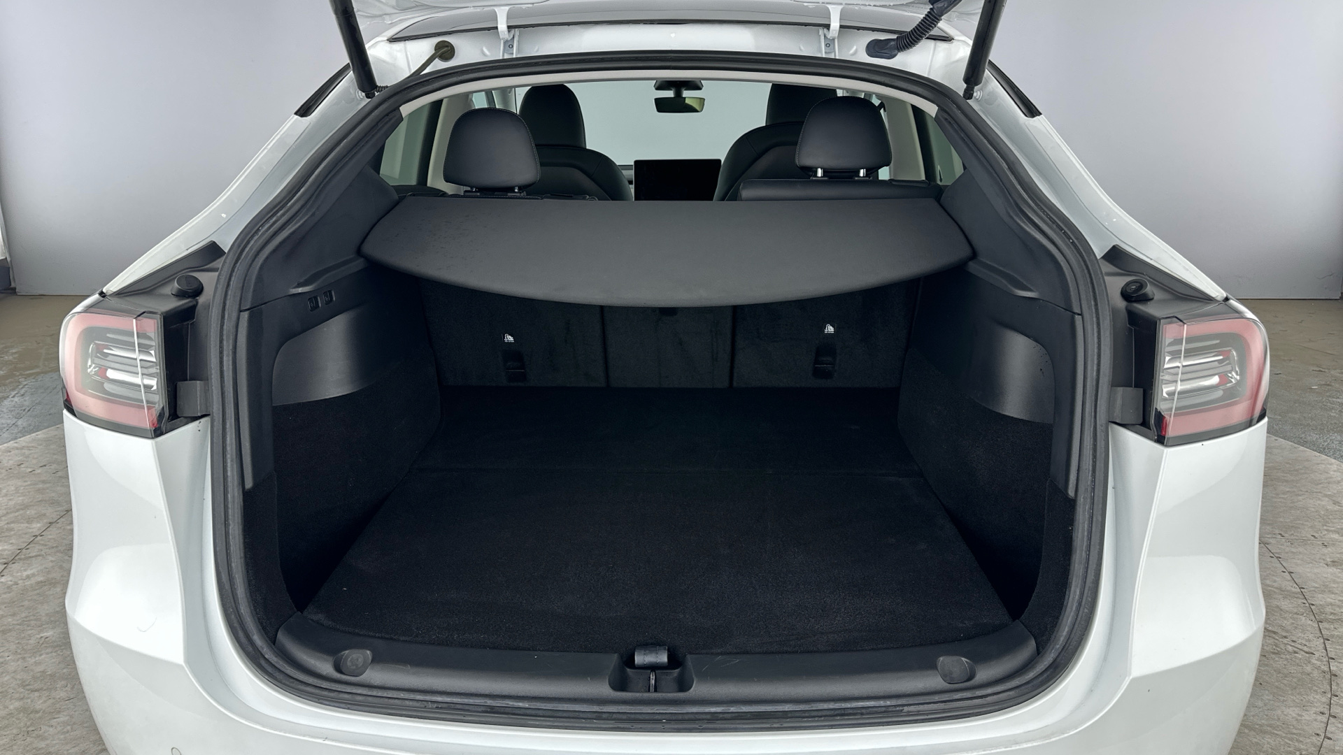 4027582 Long Range AWD 5dr Auto