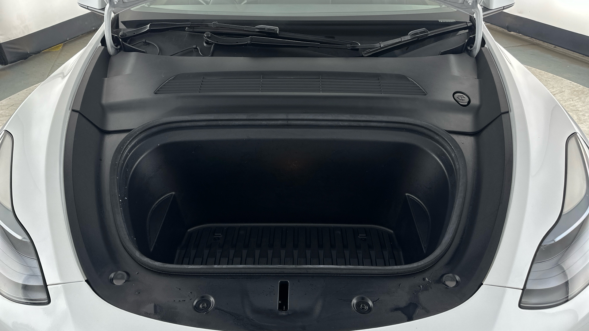 4027582 Long Range AWD 5dr Auto