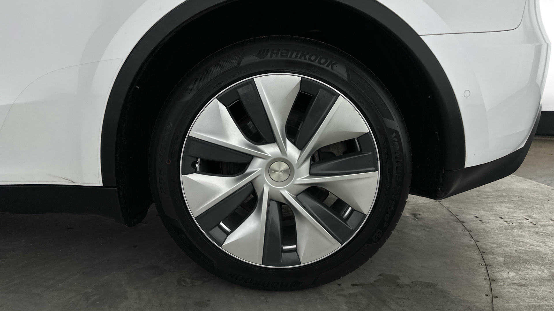 4027582 Long Range AWD 5dr Auto