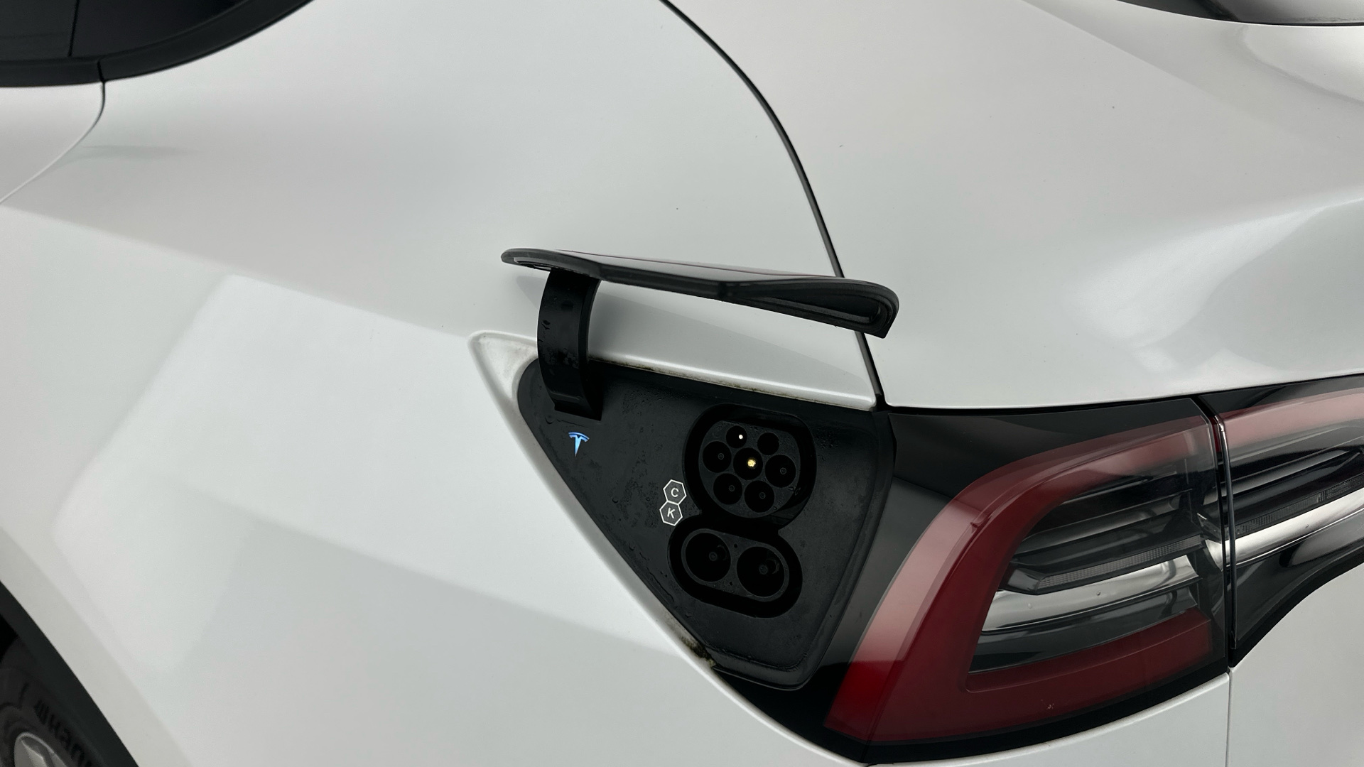 4027582 Long Range AWD 5dr Auto