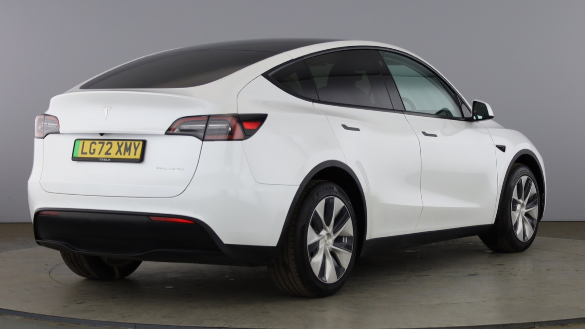 4021010 Long Range AWD 5dr Auto