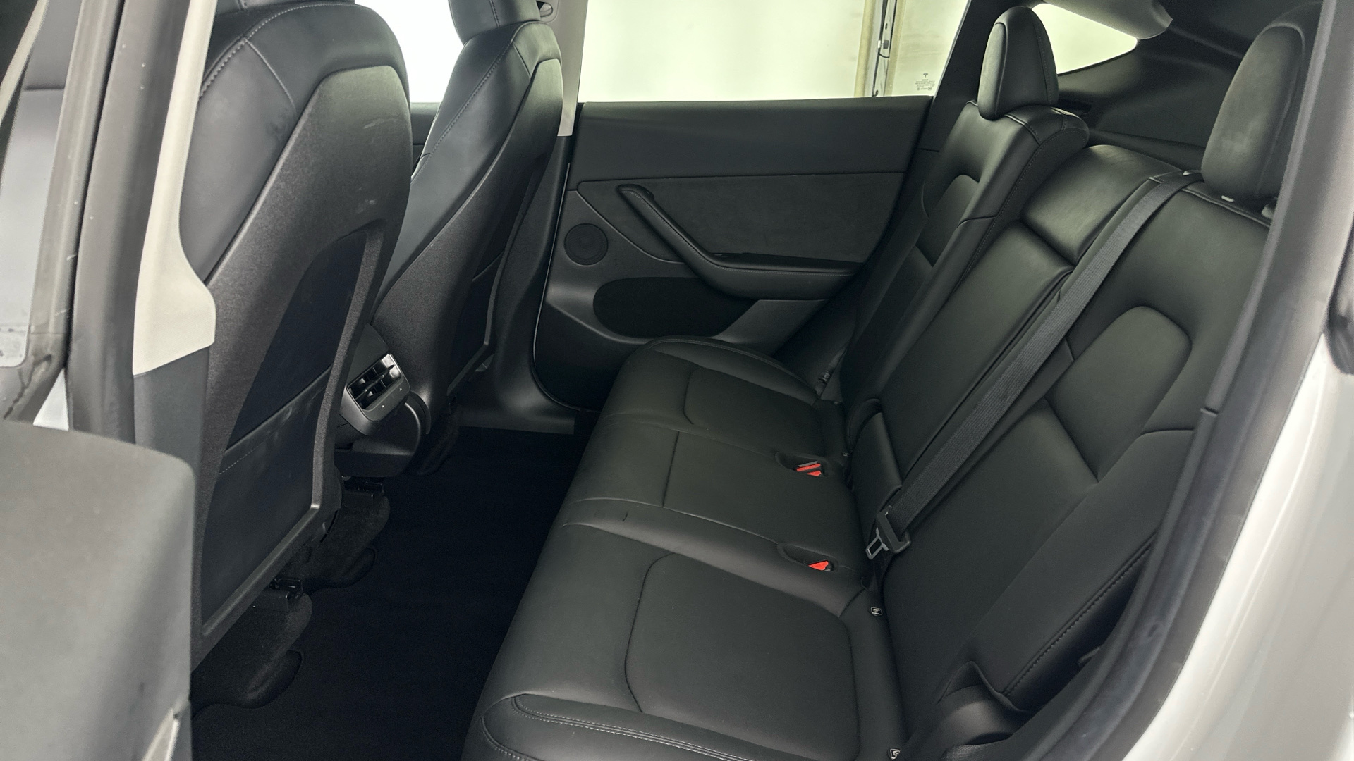 4021010 Long Range AWD 5dr Auto