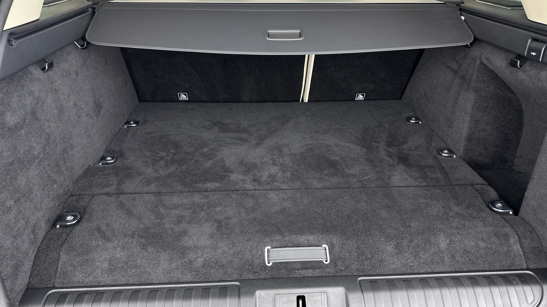 4020789 2.0 P400e HSE Dynamic 5dr Auto