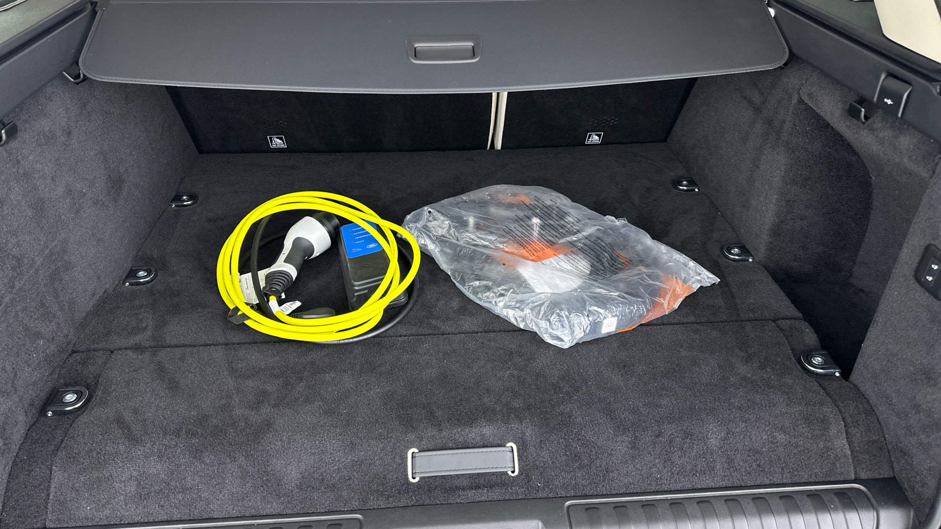 4020789 2.0 P400e HSE Dynamic 5dr Auto