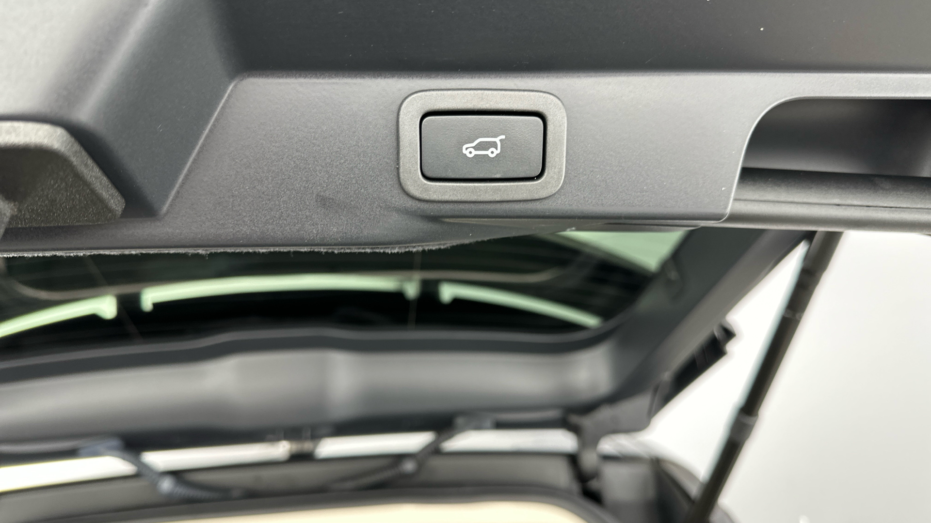 4020789 2.0 P400e HSE Dynamic 5dr Auto