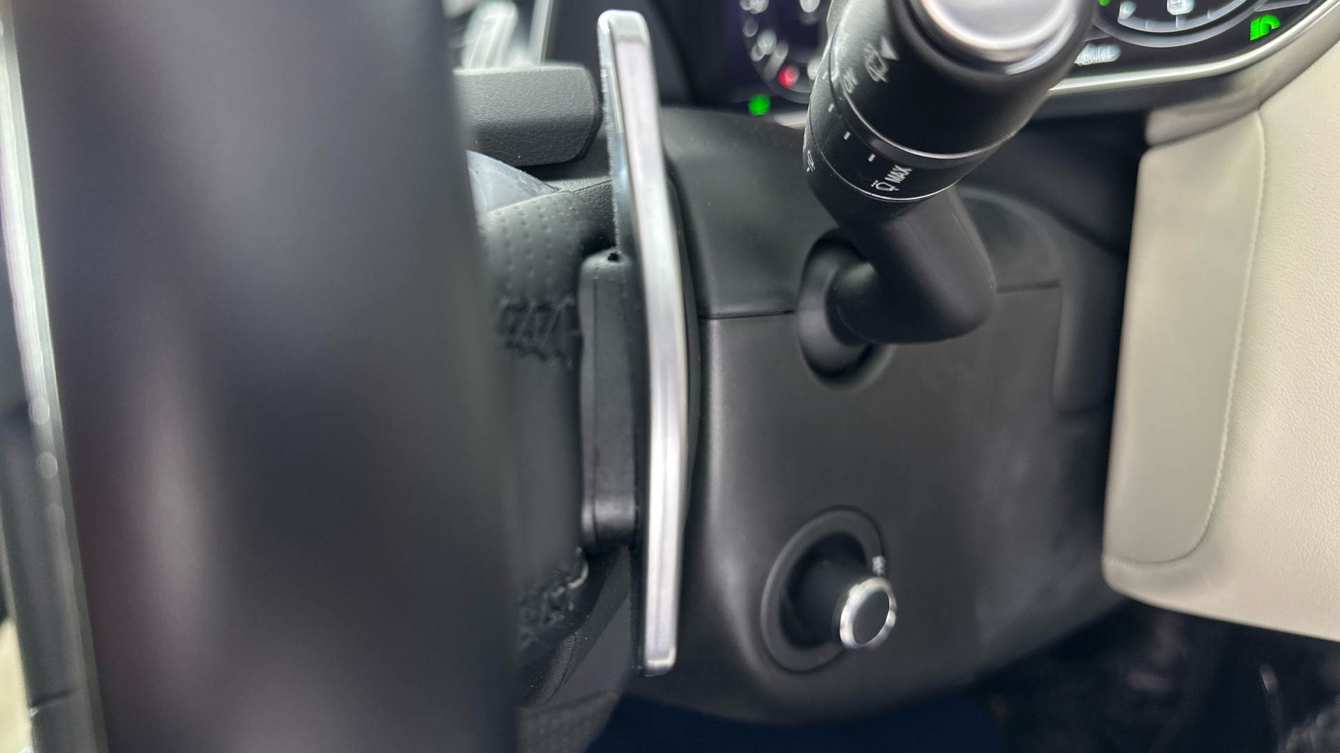 4020789 2.0 P400e HSE Dynamic 5dr Auto