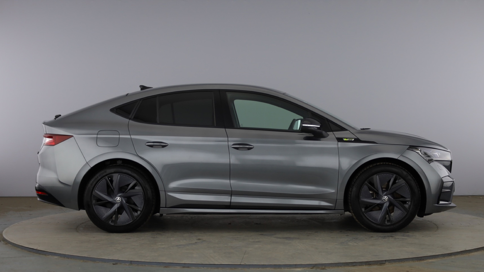 4020923 220kW vRS 82kWh 4x4 5dr Auto