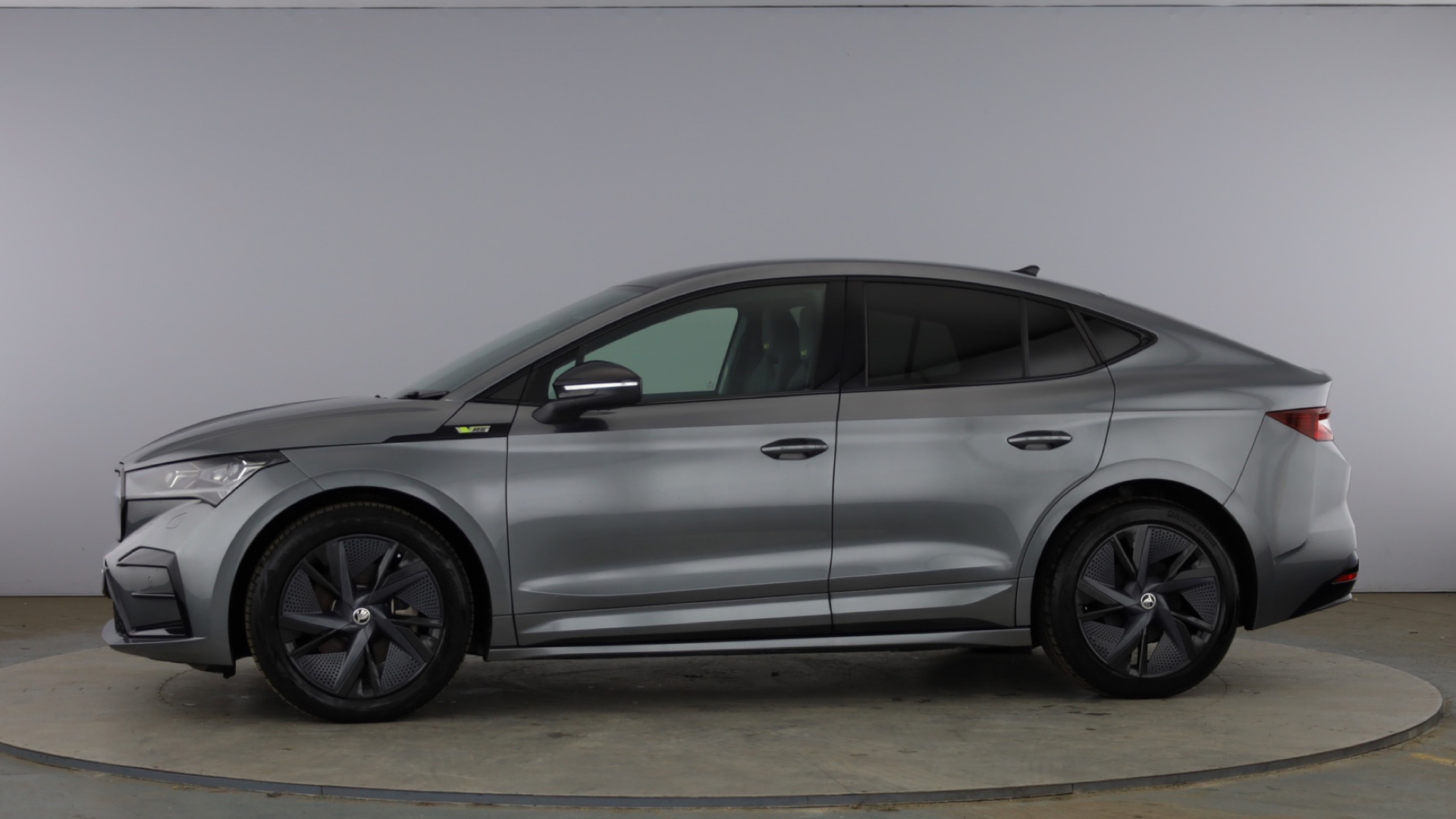 4020923 220kW vRS 82kWh 4x4 5dr Auto