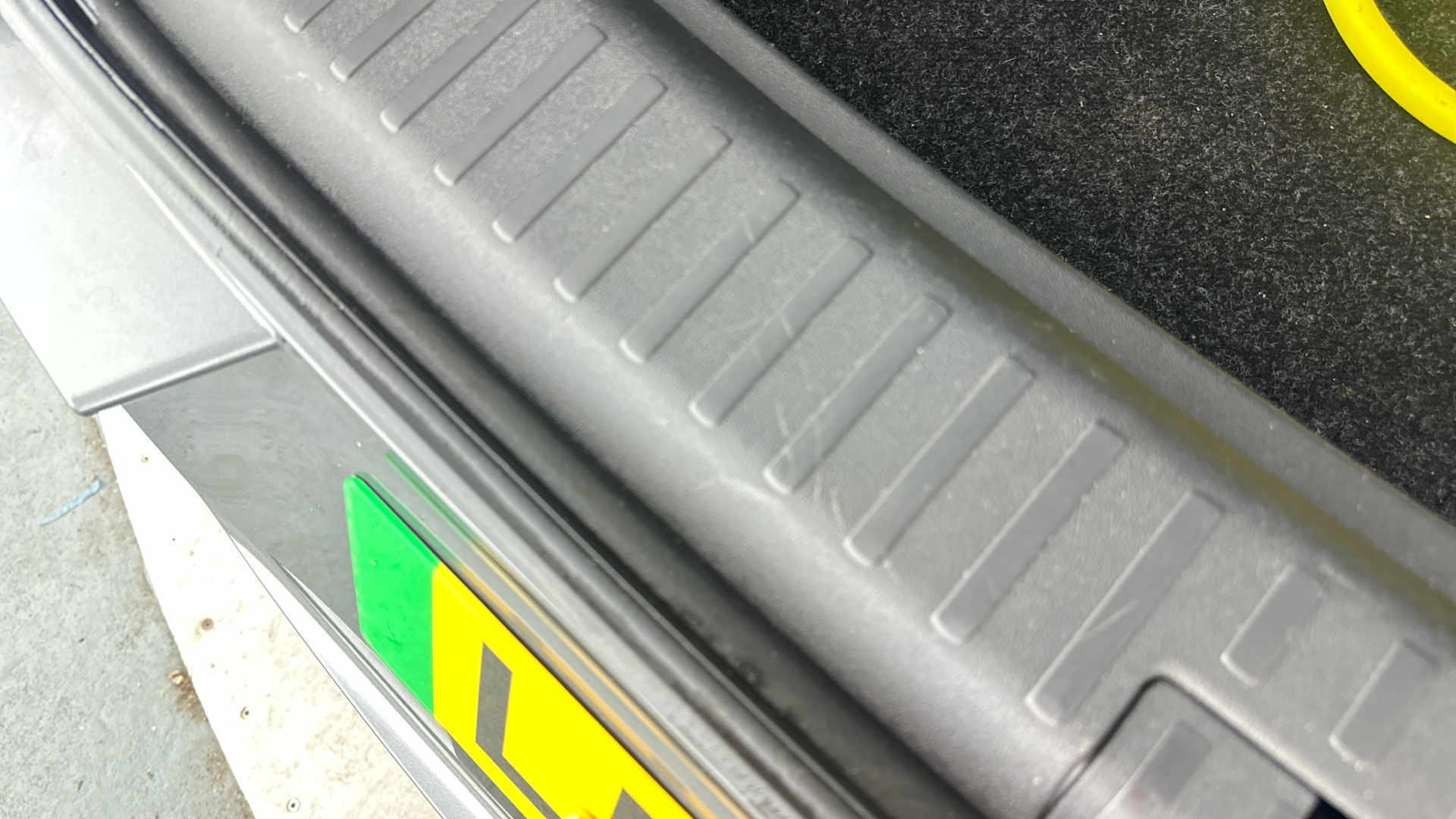 4020923 220kW vRS 82kWh 4x4 5dr Auto