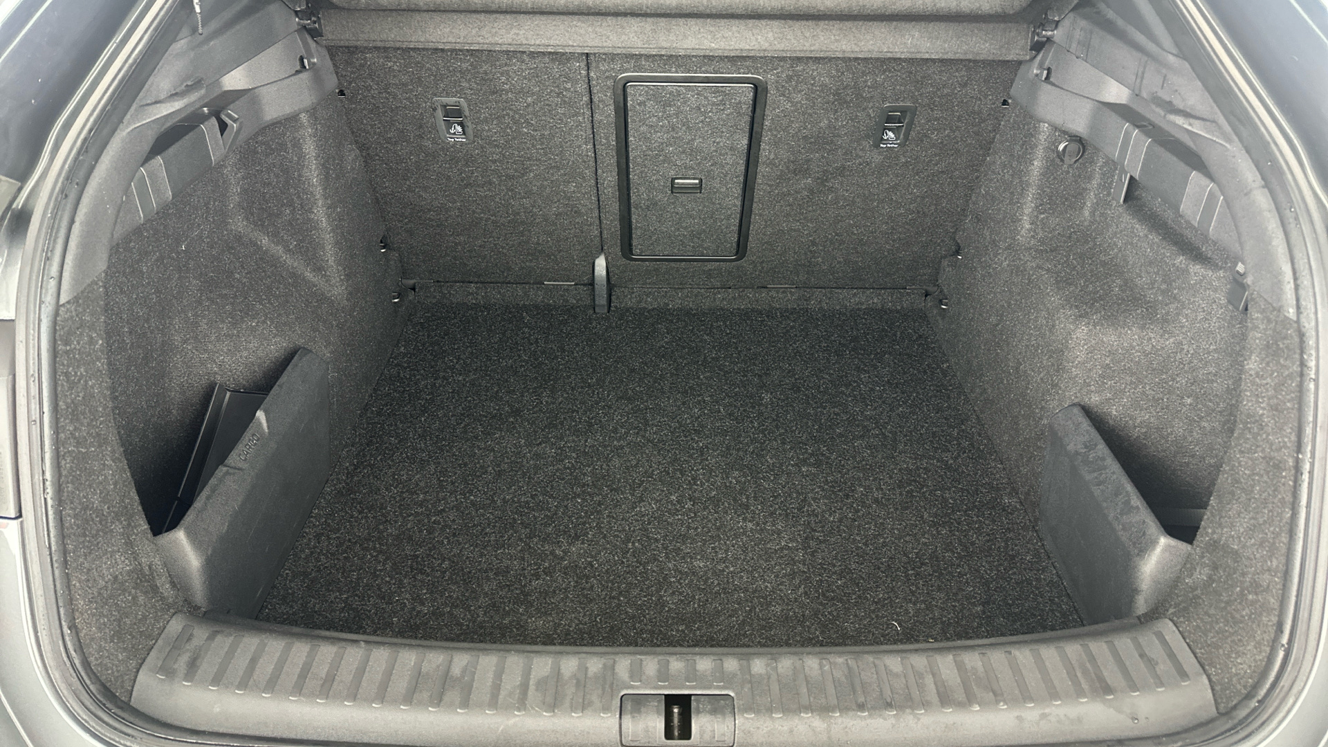 4020923 220kW vRS 82kWh 4x4 5dr Auto