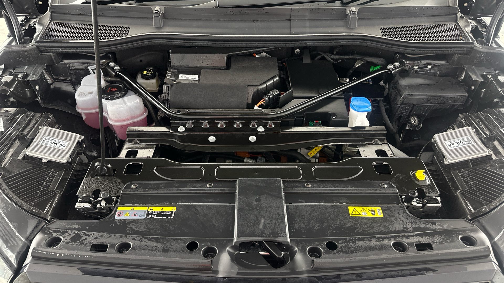 4020923 220kW vRS 82kWh 4x4 5dr Auto