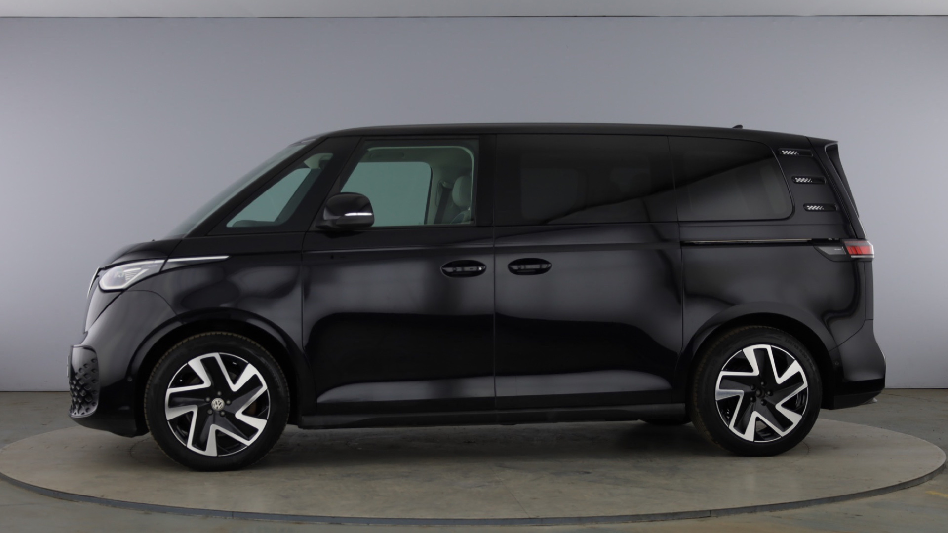 150kW Style Pro 77kWh 5dr Auto [2023]