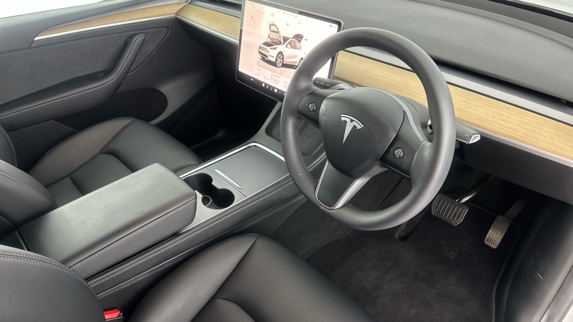 4027590 Long Range AWD 5dr Auto