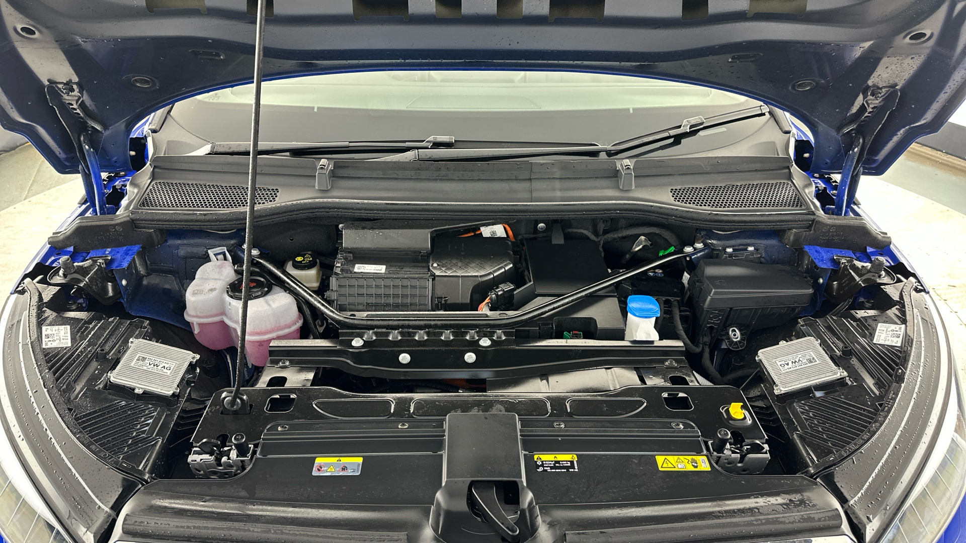 4027616 125kW 50 Edition 55kWh 5dr Auto