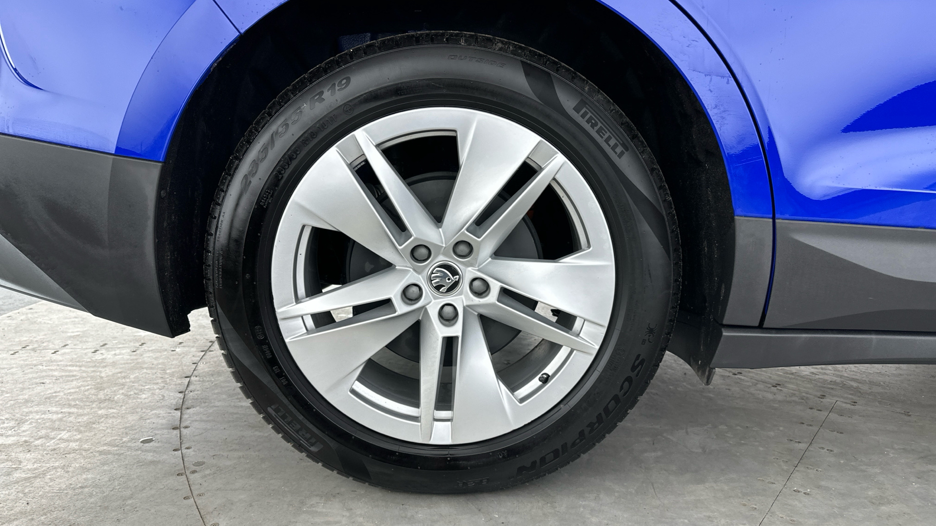 4027616 125kW 50 Edition 55kWh 5dr Auto