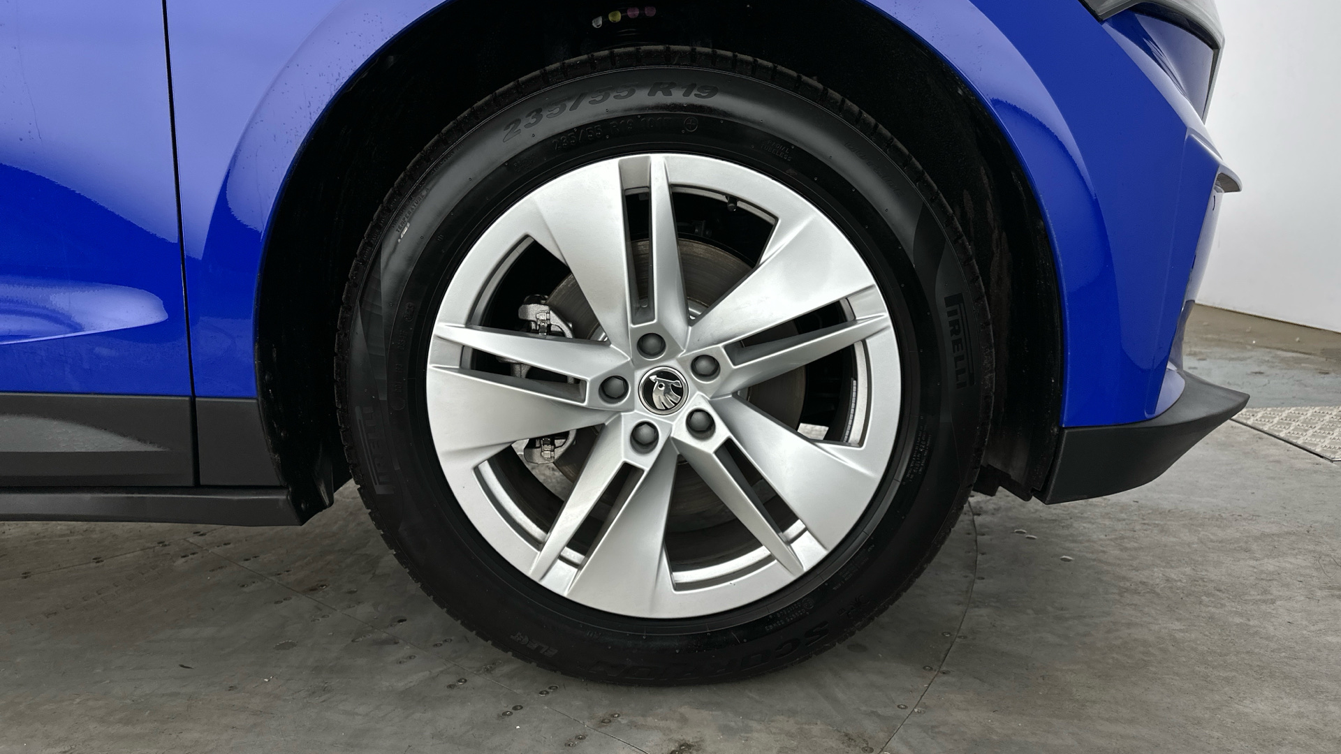 4027616 125kW 50 Edition 55kWh 5dr Auto