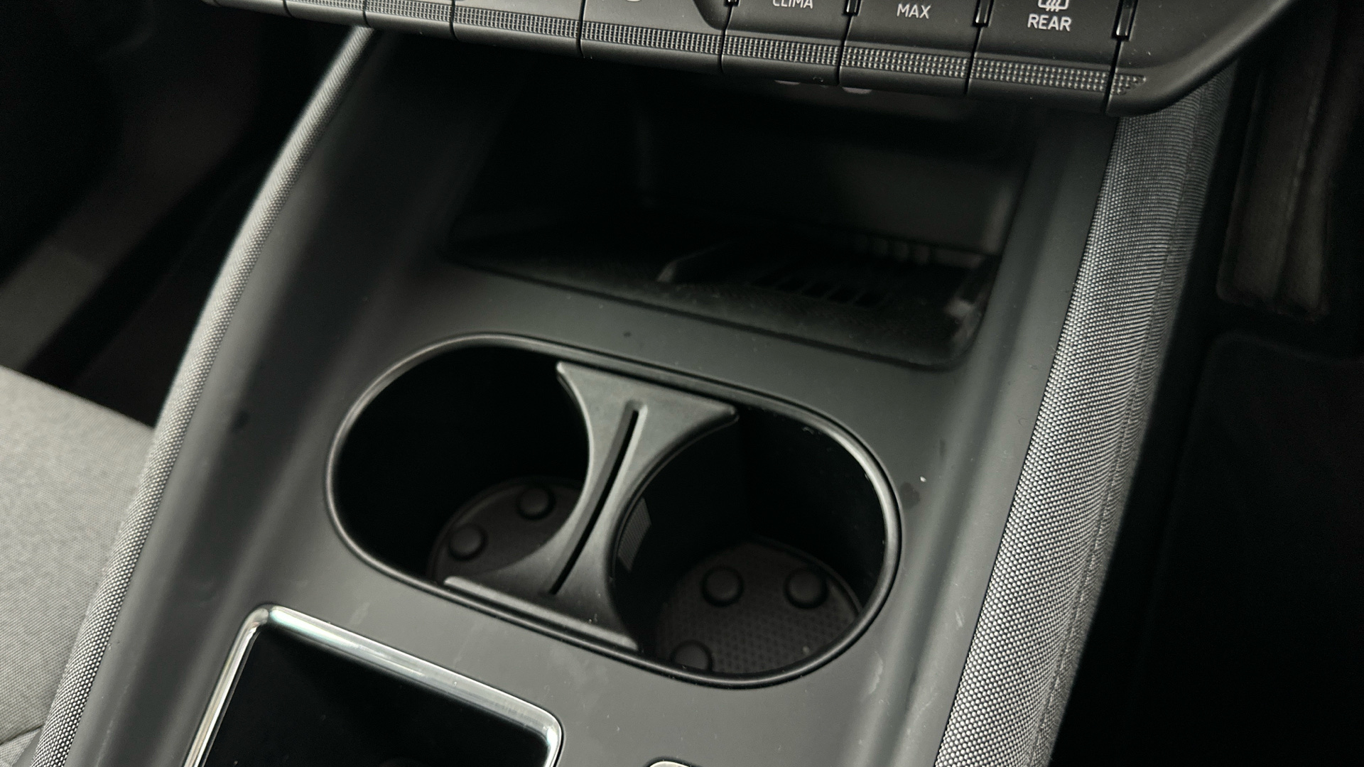 4027616 125kW 50 Edition 55kWh 5dr Auto