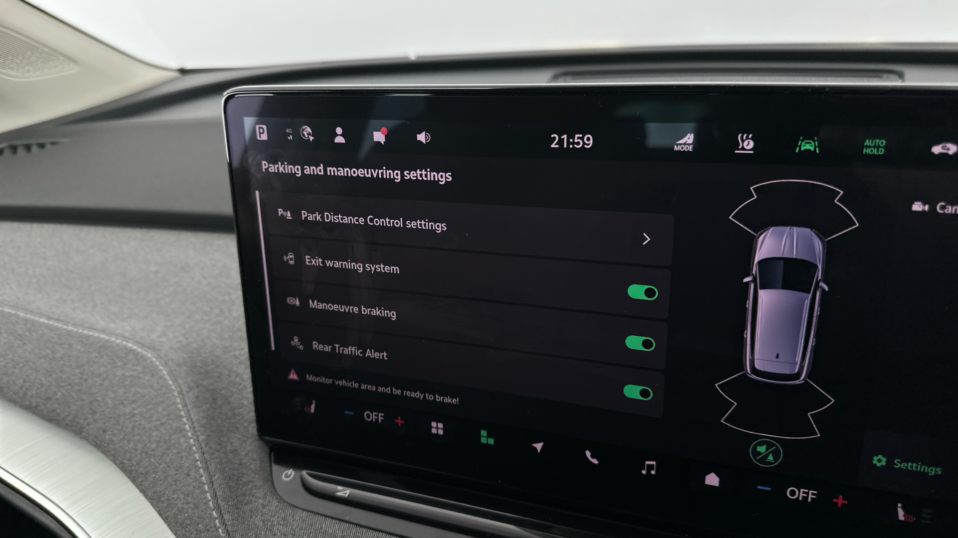 4027616 125kW 50 Edition 55kWh 5dr Auto