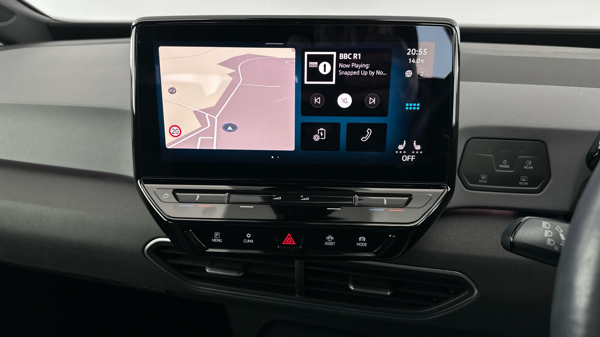 4027556 107KW Life Pro 58kWh 5dr Auto