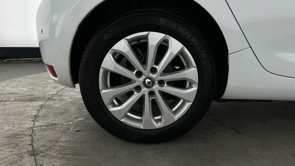 RENAULT ZOE Image 18