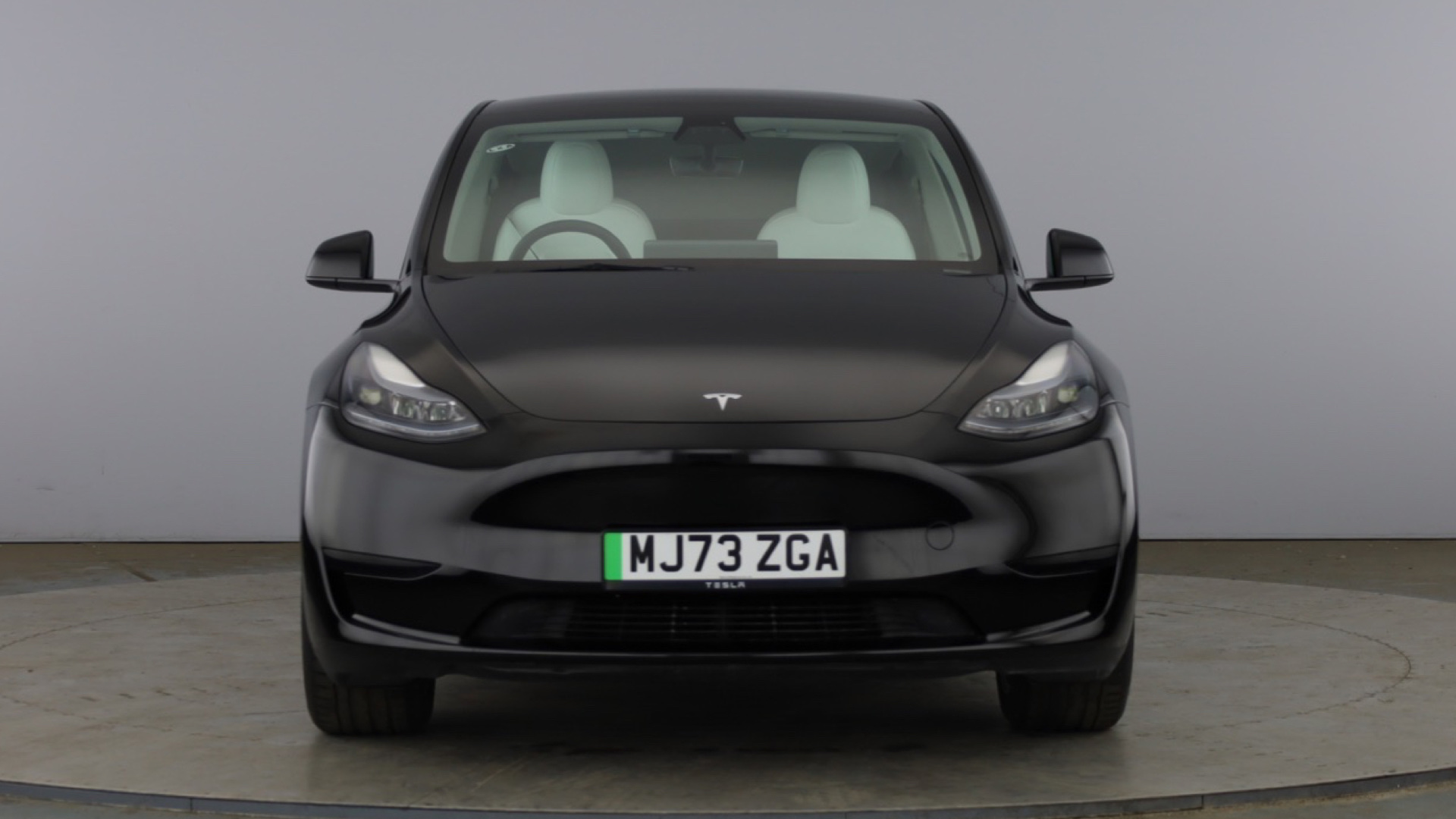 4020734 RWD 5dr Auto