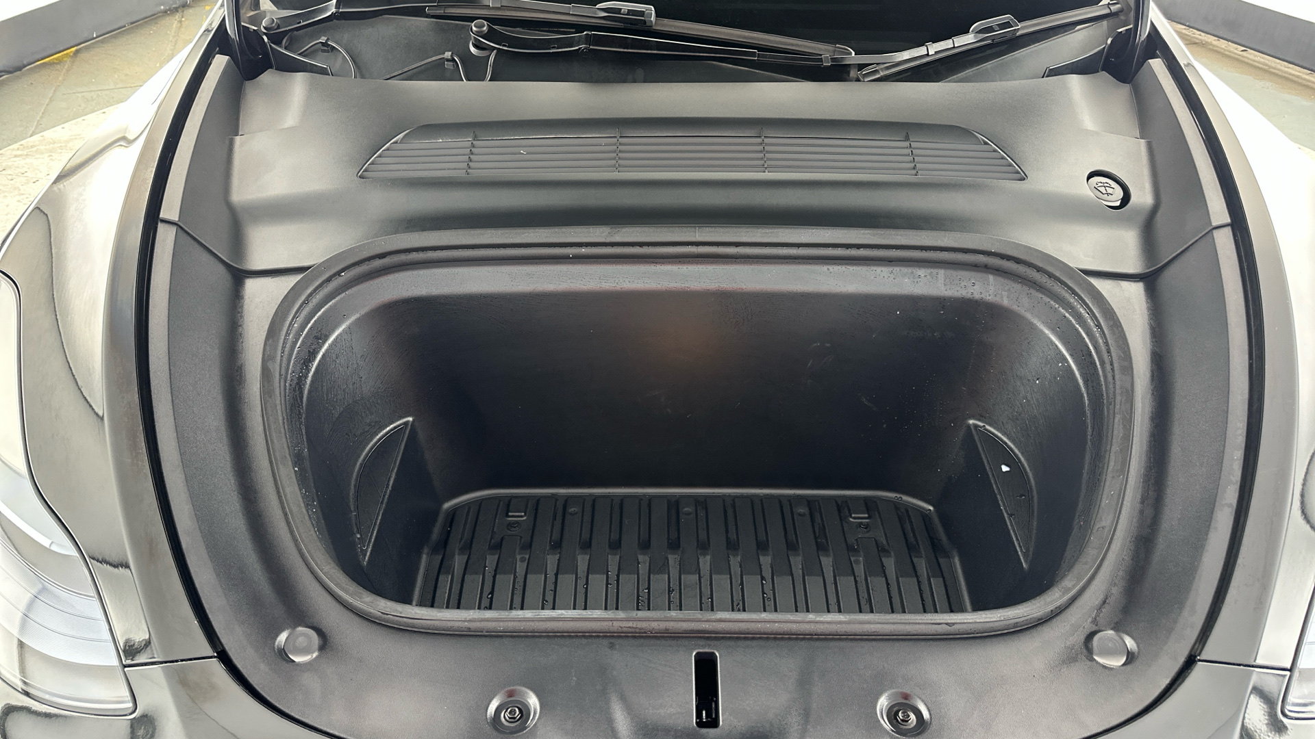 4020734 RWD 5dr Auto