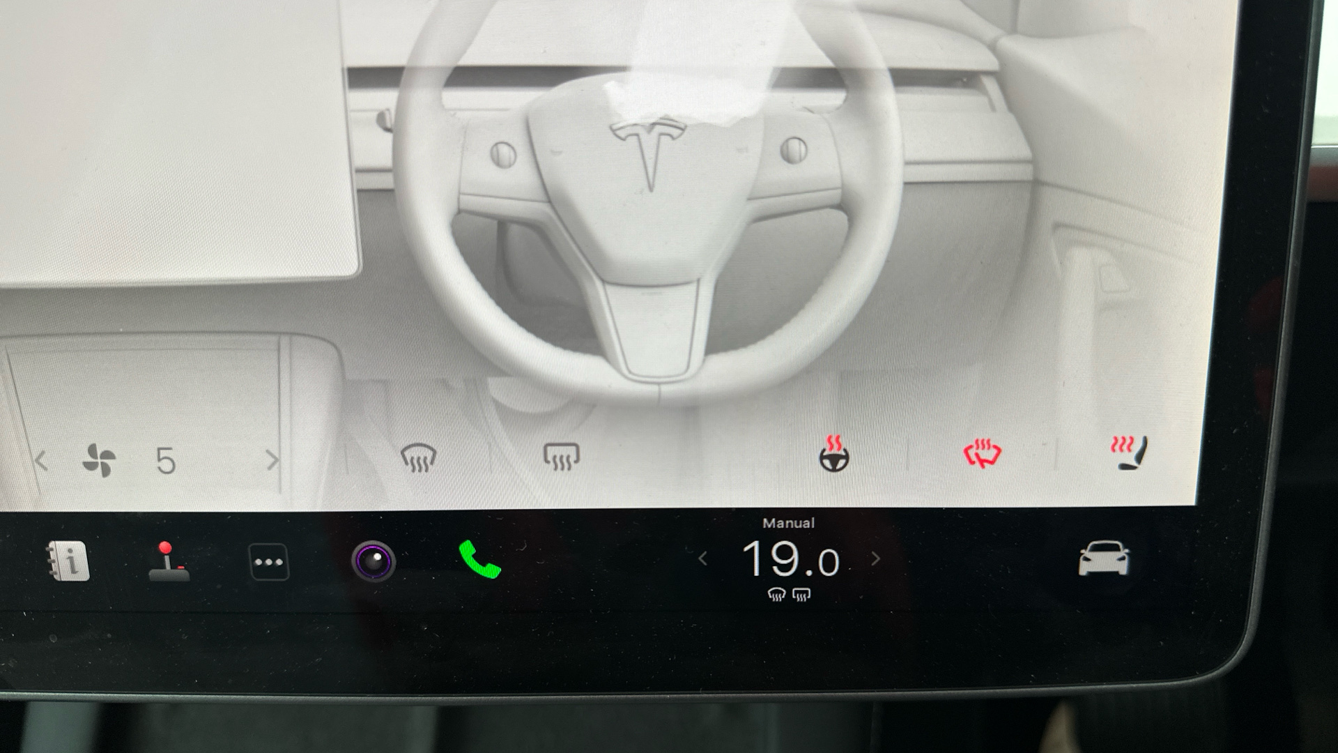 4020734 RWD 5dr Auto