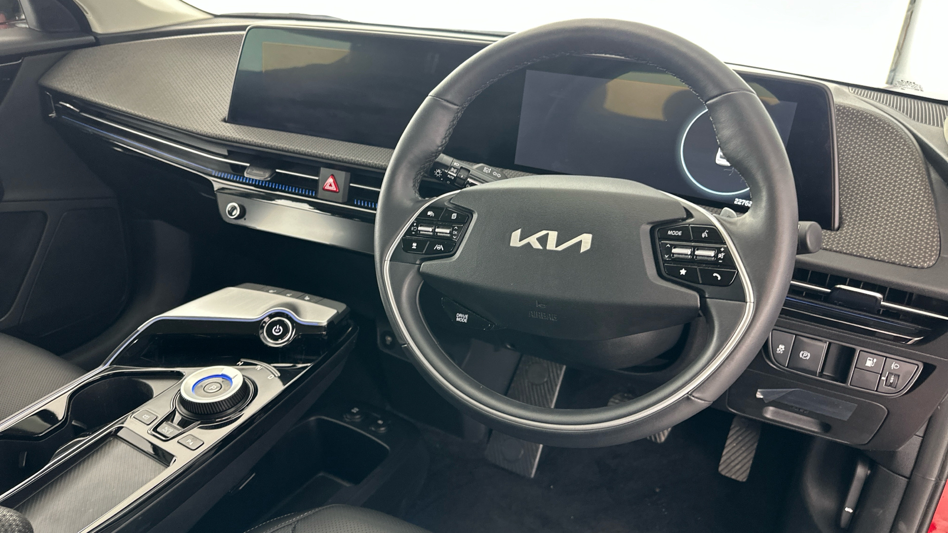 4020998 166kW Air 77.4kWh 5dr Auto